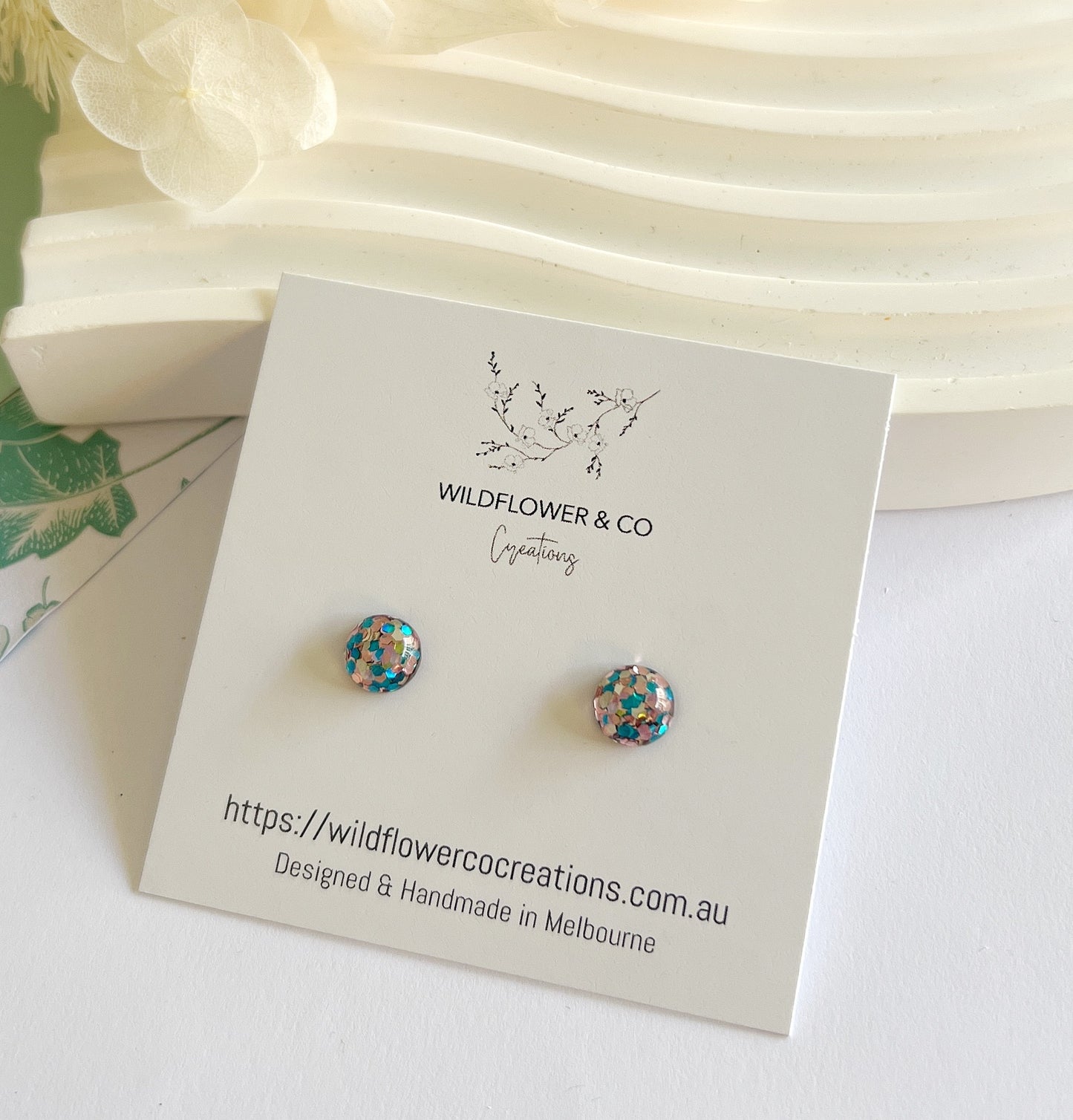 Glass Studs - pink/blue glitter