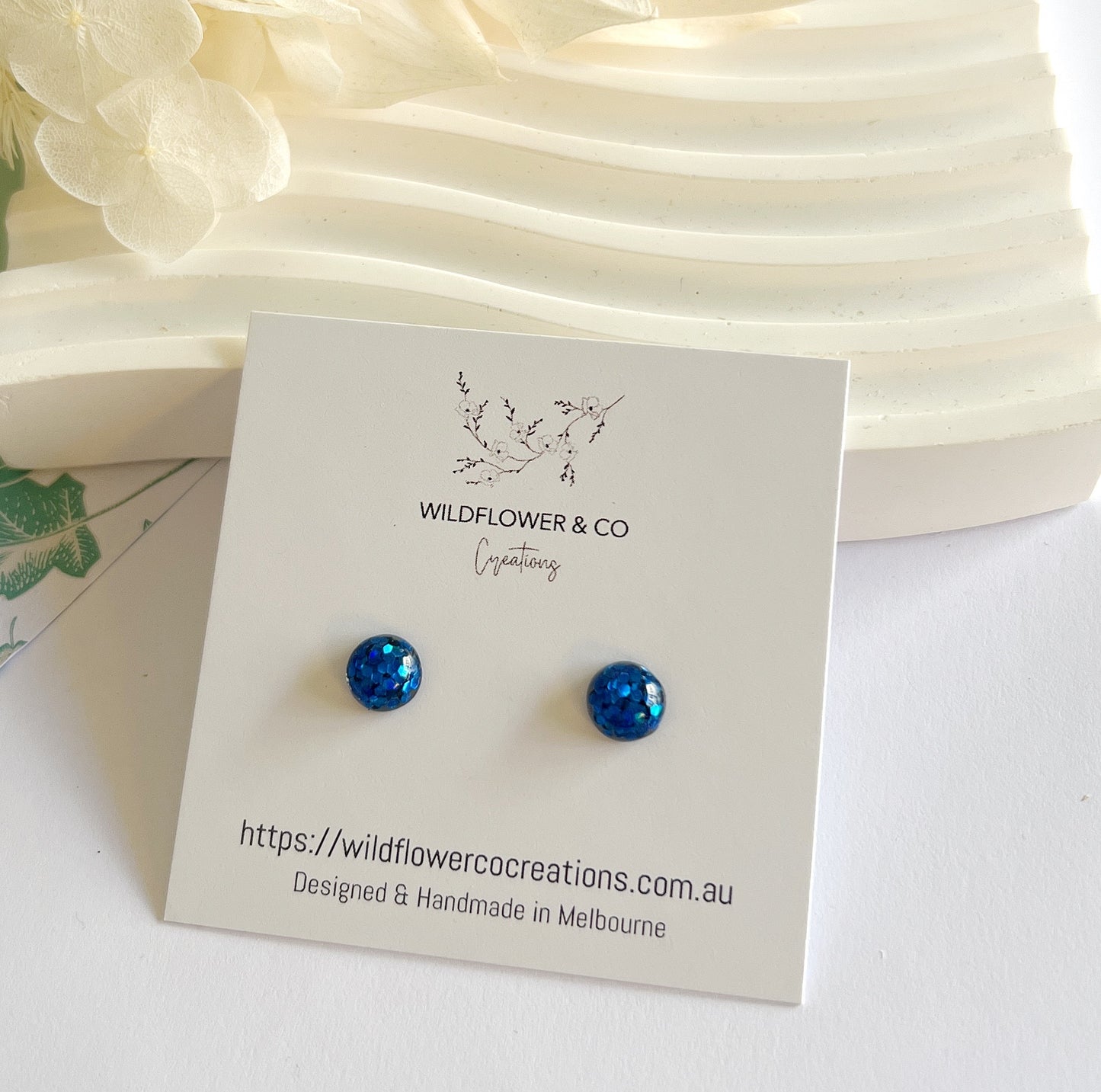 Glass Studs - royal blue glitter